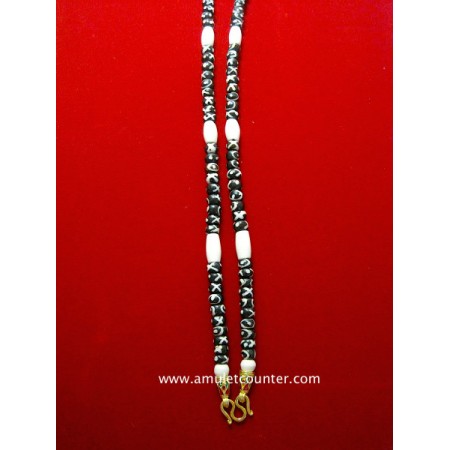 Thai Amulet Necklace Stone Beads 1 Hook 